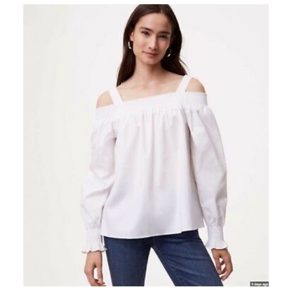 Loft cold shoulder blouse. Size XS petite